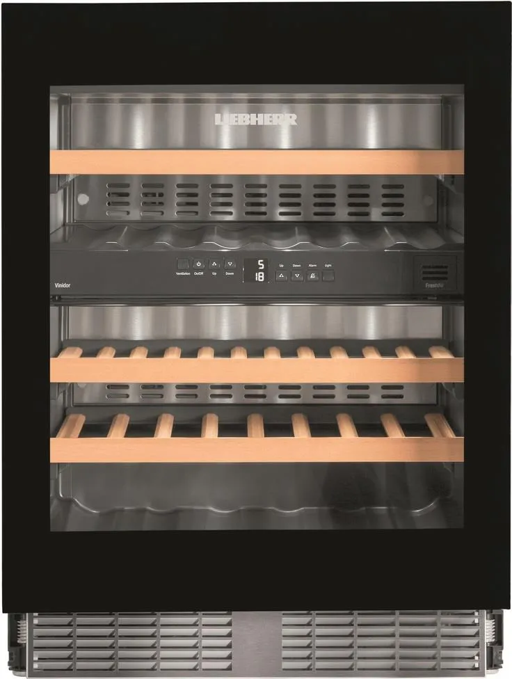 Winiarka Liebherr UWT 1682